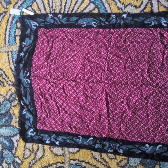 NWT beautiful talbots scarf - Picture 1 of 4